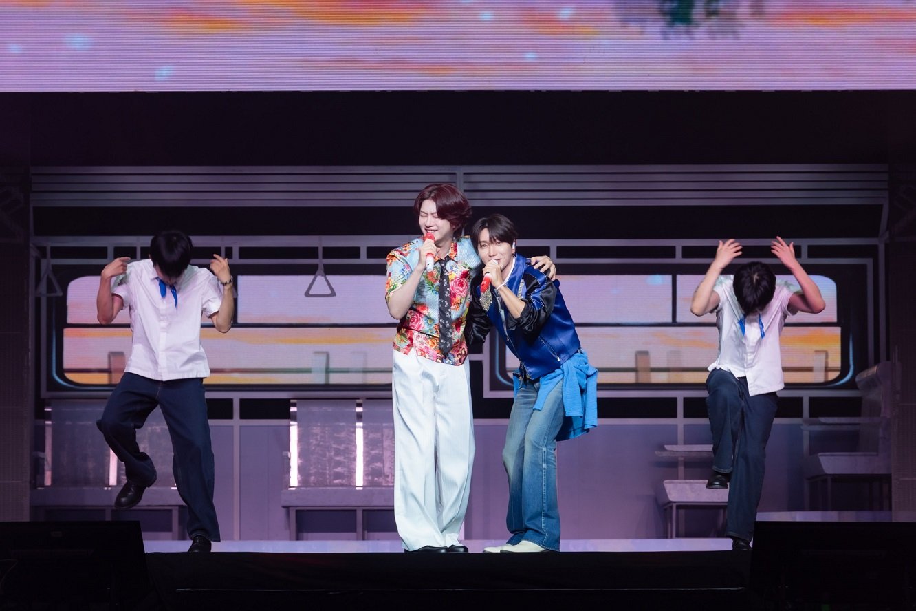 LEETEUK และ HEECHUL ถ่ายทอดสายใยมิตรภาพในฐานะ 'SUPER JUNIOR-83z' ผ่านแฟนคอนครั้งแรกในประเทศไทย "2026 SUPER JUNIOR-83z FANCON TOUR [1983] in BANGKOK"